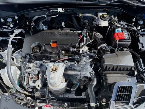 Certified 2024 Honda HR-V Sport image 34