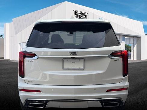 Certified 2024 Cadillac XT6 Premium Luxury image 3