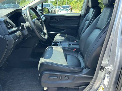 Certified 2025 Honda Odyssey EX-L image 4
