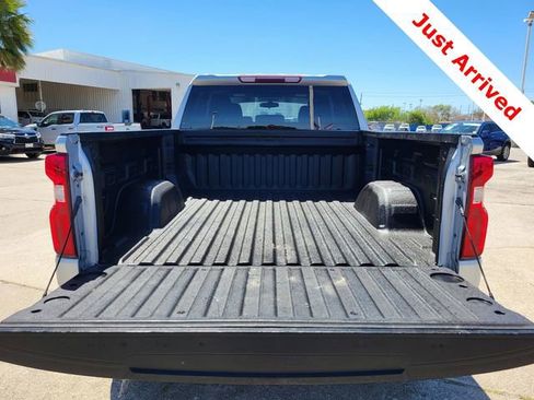 Used 2022 Chevrolet Silverado 1500 Custom image 21