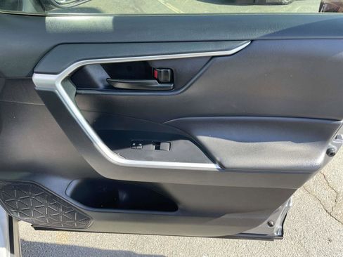 Used 2024 Toyota RAV4 LE FWD image 39