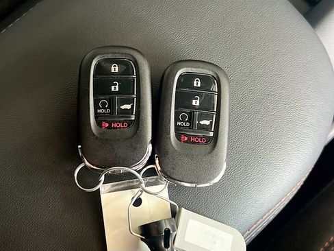 Used 2026 Honda HR-V Sport image 33