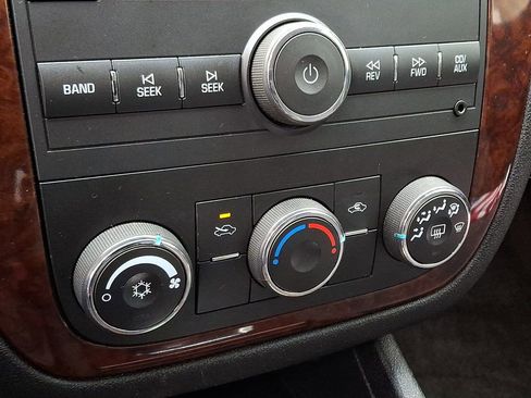 Used 2011 Chevrolet Impala LS image 17