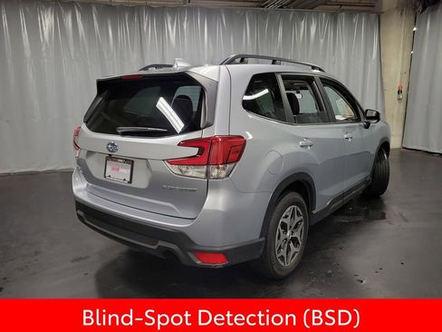 Used 2023 Subaru Forester Premium AWD/4WD image 8