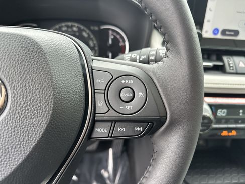 Certified 2025 Toyota RAV4 XLE Premium FWD image 20