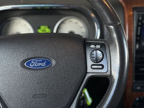 Used 2010 Ford Explorer Eddie Bauer image 24