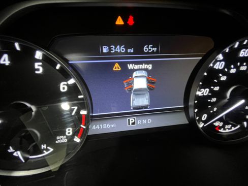 Certified 2022 Nissan Frontier S image 11