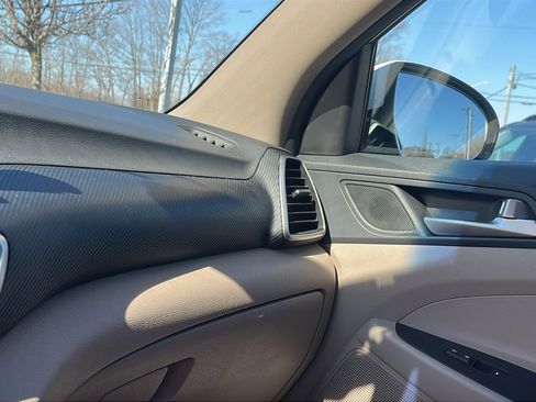 Used 2019 Hyundai Tucson SE w/ Cargo Package image 20