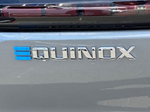 Used 2026 Chevrolet Equinox EV LT FWD image 48