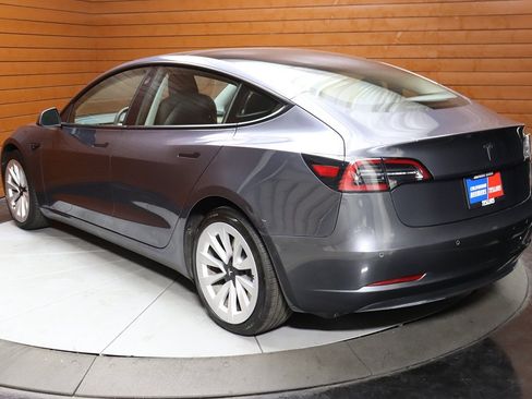 Used 2022 Tesla Model 3 image 9