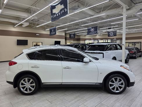 Used 2017 INFINITI QX50 2WD w/ Premium Plus Package image 5