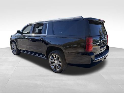 Used 2017 Chevrolet Suburban Premier image 5