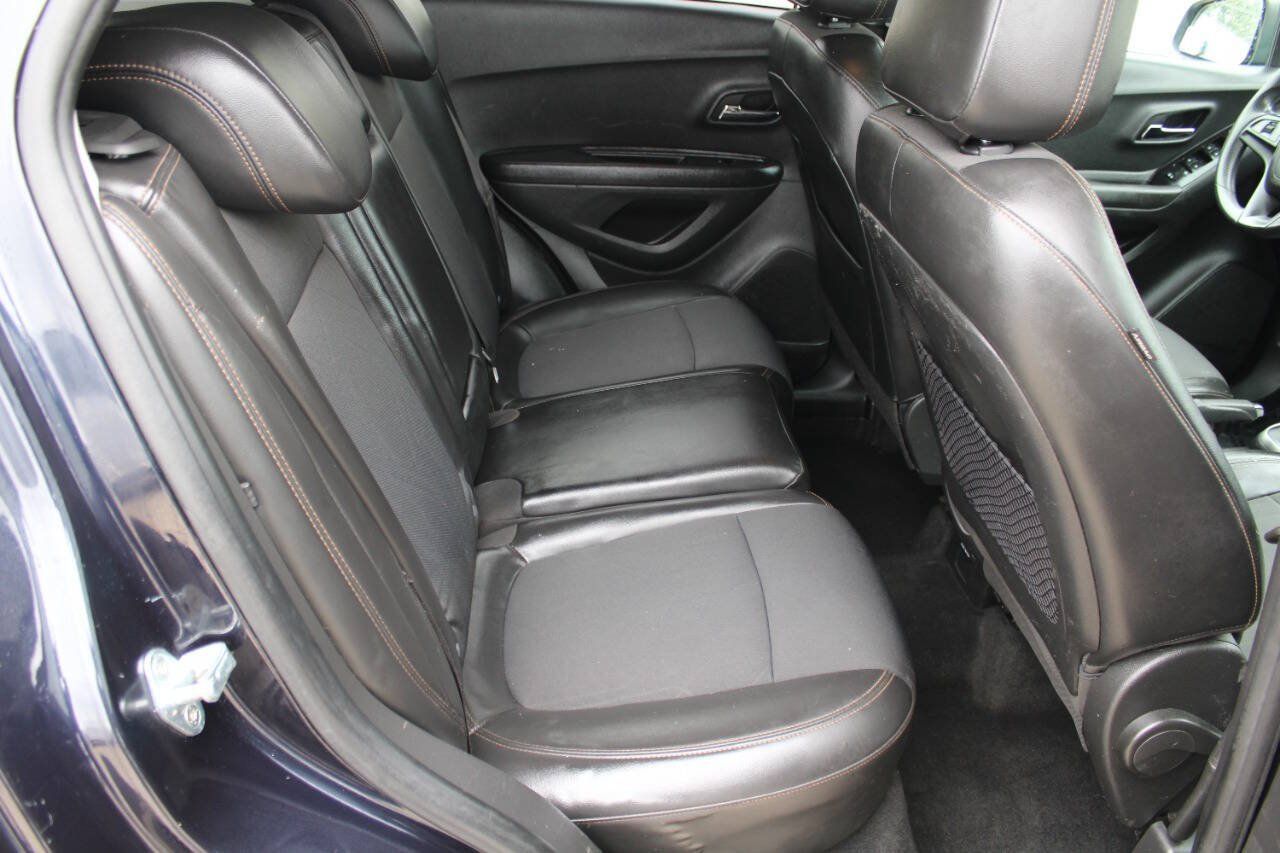 Used 2021 Chevrolet Trax LT AWD/4WD image 10