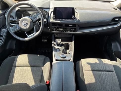Used 2024 Nissan Rogue SV AWD/4WD image 8