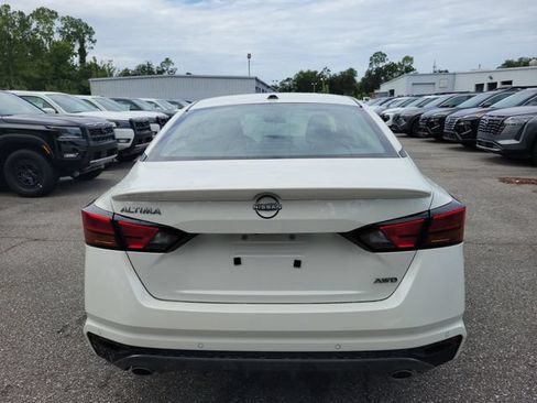 New 2026 Nissan Altima 2.5 SV w/ SV Special Edition Package AWD/4WD image 6