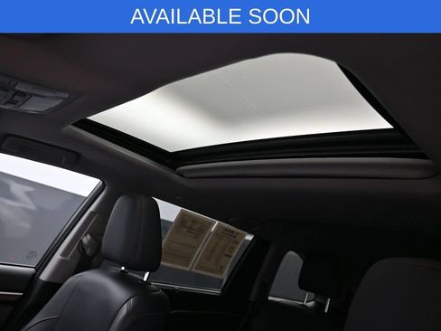 Used 2015 Toyota Highlander Limited w/ Driver Technology Package AWD/4WD image 29
