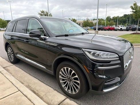 Used 2023 Lincoln Aviator Reserve w/ Equipment Group 201A AWD/4WD image 7