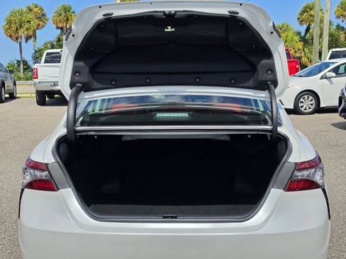 Used 2023 Toyota Camry XSE FWD image 7