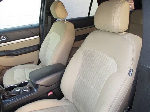 Used 2017 Ford Explorer 4WD image 16