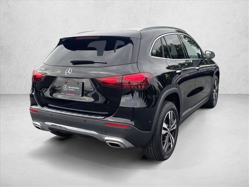 Certified 2025 Mercedes-Benz GLA 250 image 2