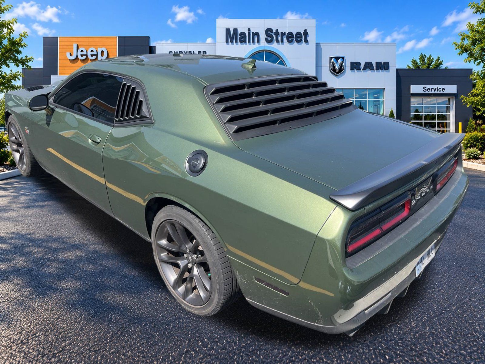 Used 2023 Dodge Challenger R/T Scat Pack w/ Plus Package RWD image 8