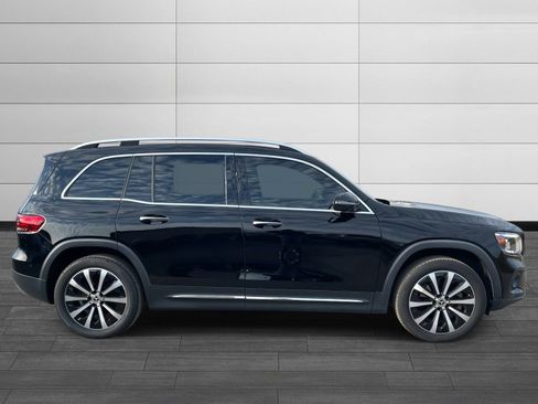 Certified 2021 Mercedes-Benz GLB 250 w/ Premium Package image 2