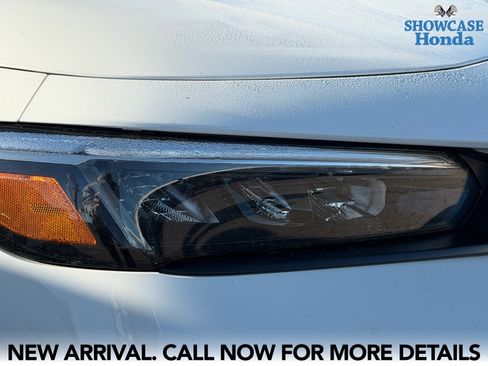 Used 2025 Honda Civic Sport image 9