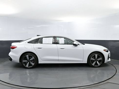 Used 2025 Audi A5 2.0T Premium Plus w/ Premium Plus AWD/4WD image 4