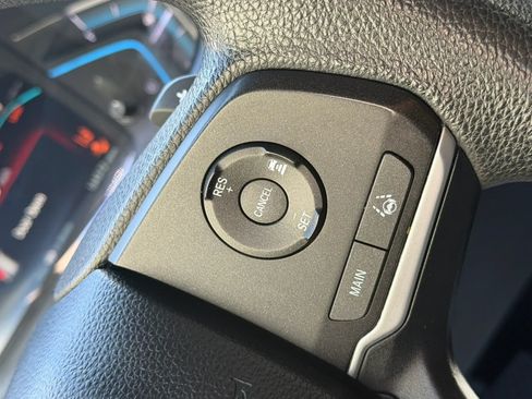 Used 2018 Honda Odyssey EX image 16