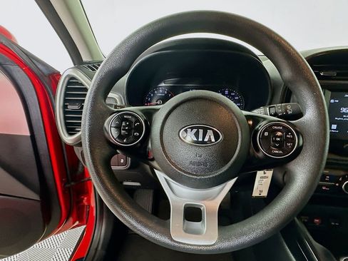 Used 2020 Kia Soul LX image 18