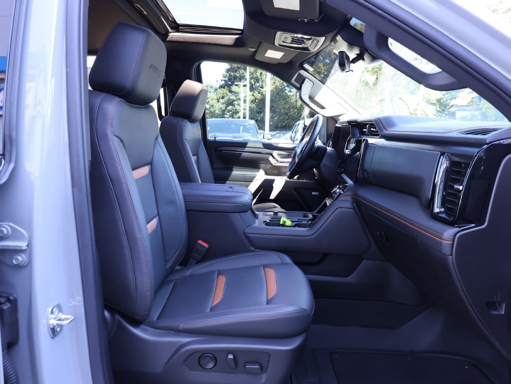 Certified 2025 GMC Sierra 3500 AT4 w/ AT4 Premium Plus Package AWD/4WD image 46