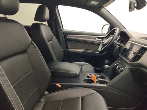Used 2021 Volkswagen Atlas Cross Sport SE w/ Panoramic Sunroof Package AWD/4WD image 21