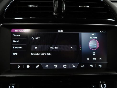 Used 2019 Jaguar F-PACE SVR AWD/4WD image 14
