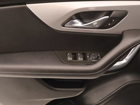 Used 2025 Chevrolet Blazer LT FWD image 15