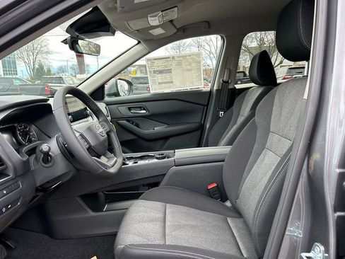 New 2026 Nissan Rogue SV w/ Cold Weather Package AWD/4WD image 10