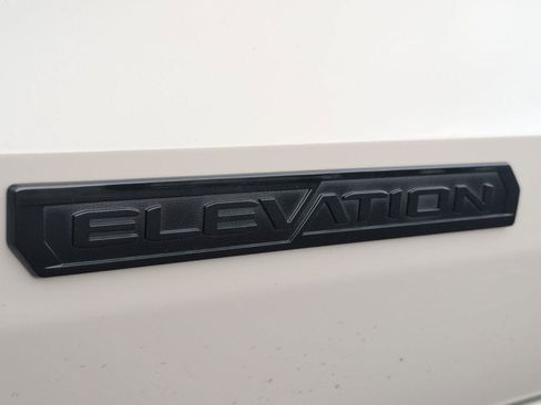 New 2026 GMC Canyon Elevation w/ Convenience Package RWD image 9