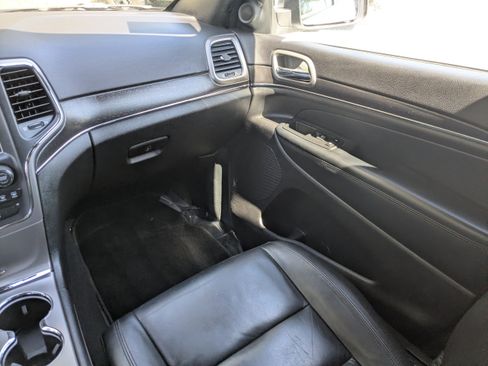 Certified 2018 Jeep Grand Cherokee Limited image 16