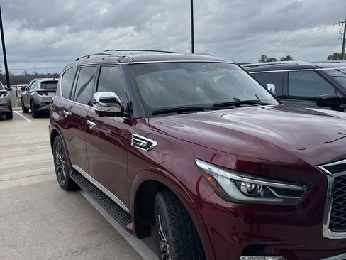 Used 2022 INFINITI QX80 Sensory w/ Cargo Package image 2