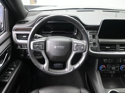 Used 2022 Chevrolet Tahoe Z71 w/ Luxury Package image 20