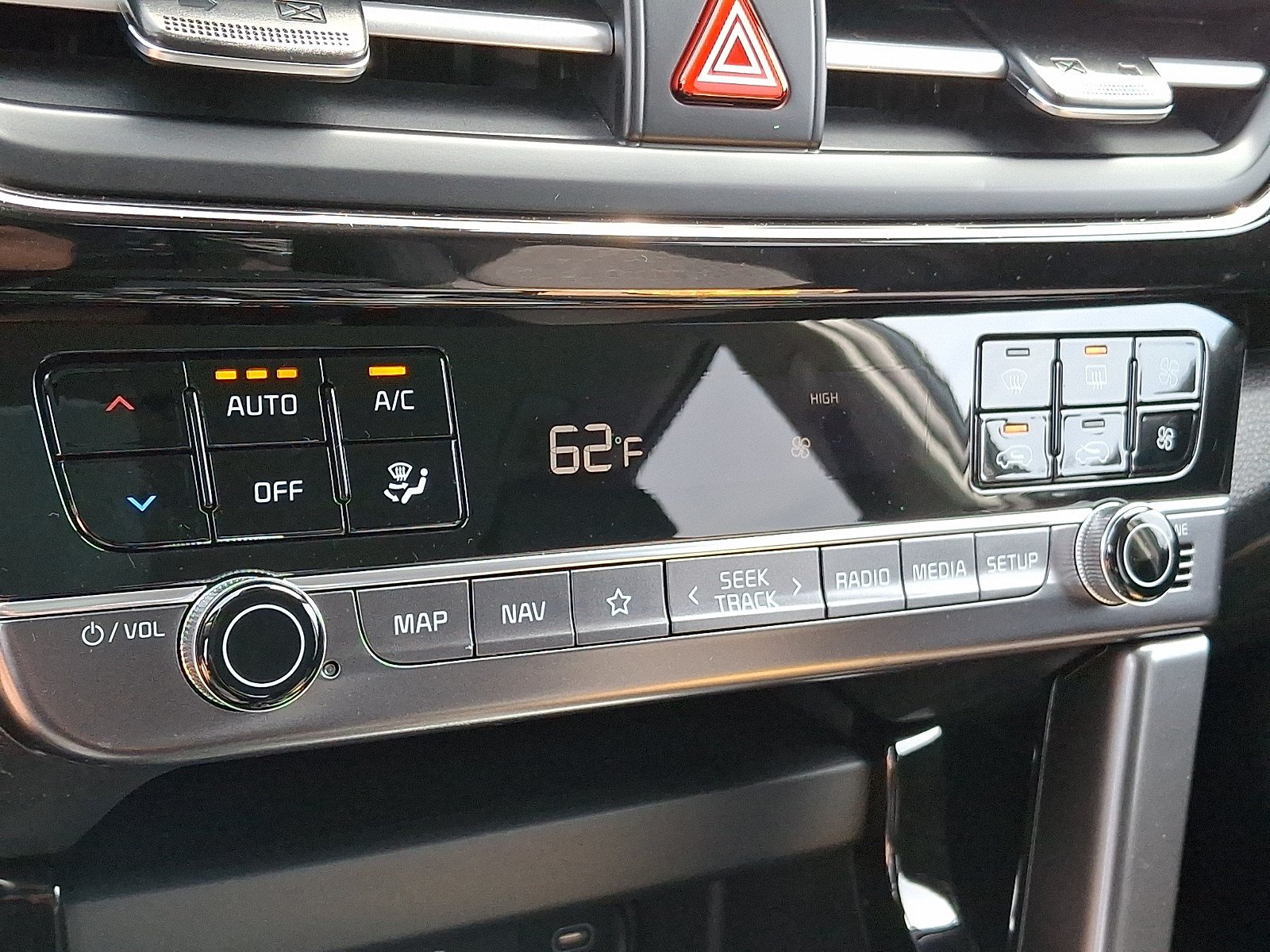 New 2026 Kia Seltos S AWD/4WD image 8
