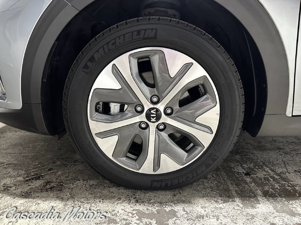 Used 2019 Kia Niro EX Premium w/ Cold Weather Package 1.0 FWD image 32