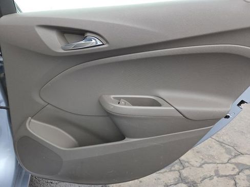 Used 2018 Chevrolet Cruze LS image 19