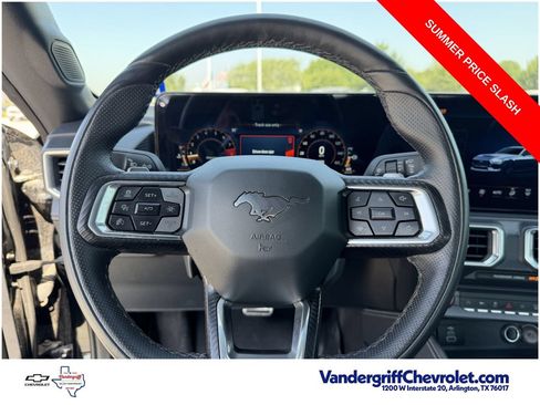 Used 2025 Ford Mustang GT Premium RWD image 10