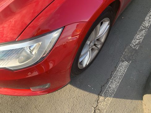 Used 2013 Tesla Model S image 2