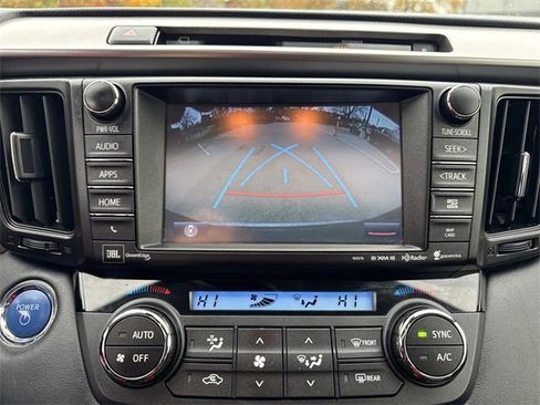 Used 2016 Toyota RAV4 Limited image 23