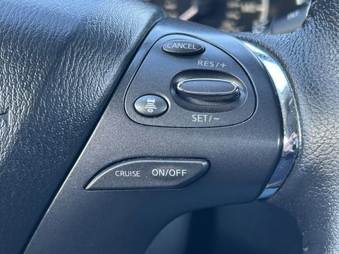 Used 2023 Nissan Murano SV image 22