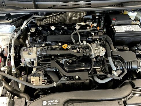 Used 2024 Toyota Corolla LE image 32