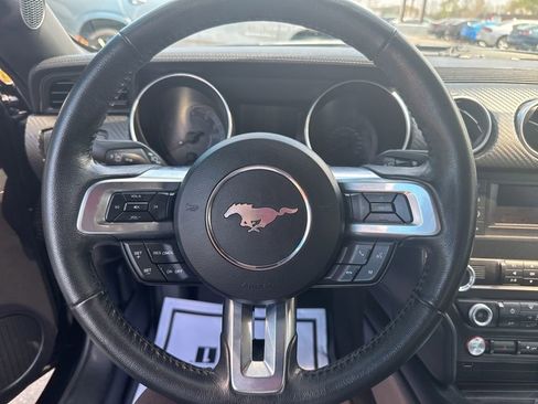 Used 2021 Ford Mustang Coupe RWD image 12