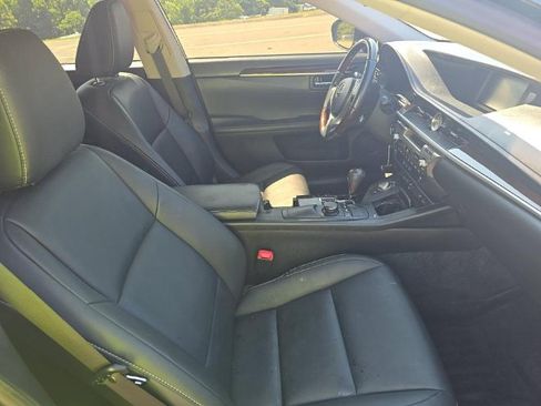 Used 2013 Lexus ES 350 w/ Premium Pkg FWD image 12