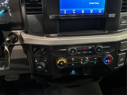 Used 2025 Ford F250 XLT w/ Snow Plow Prep Package AWD/4WD image 27